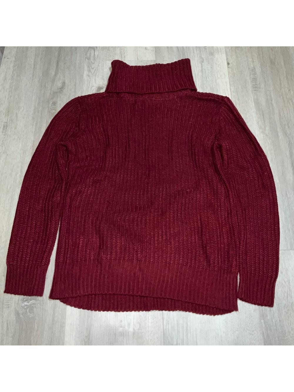 Pink Republic Women's Medium Burgundy Turtleneck Sweater